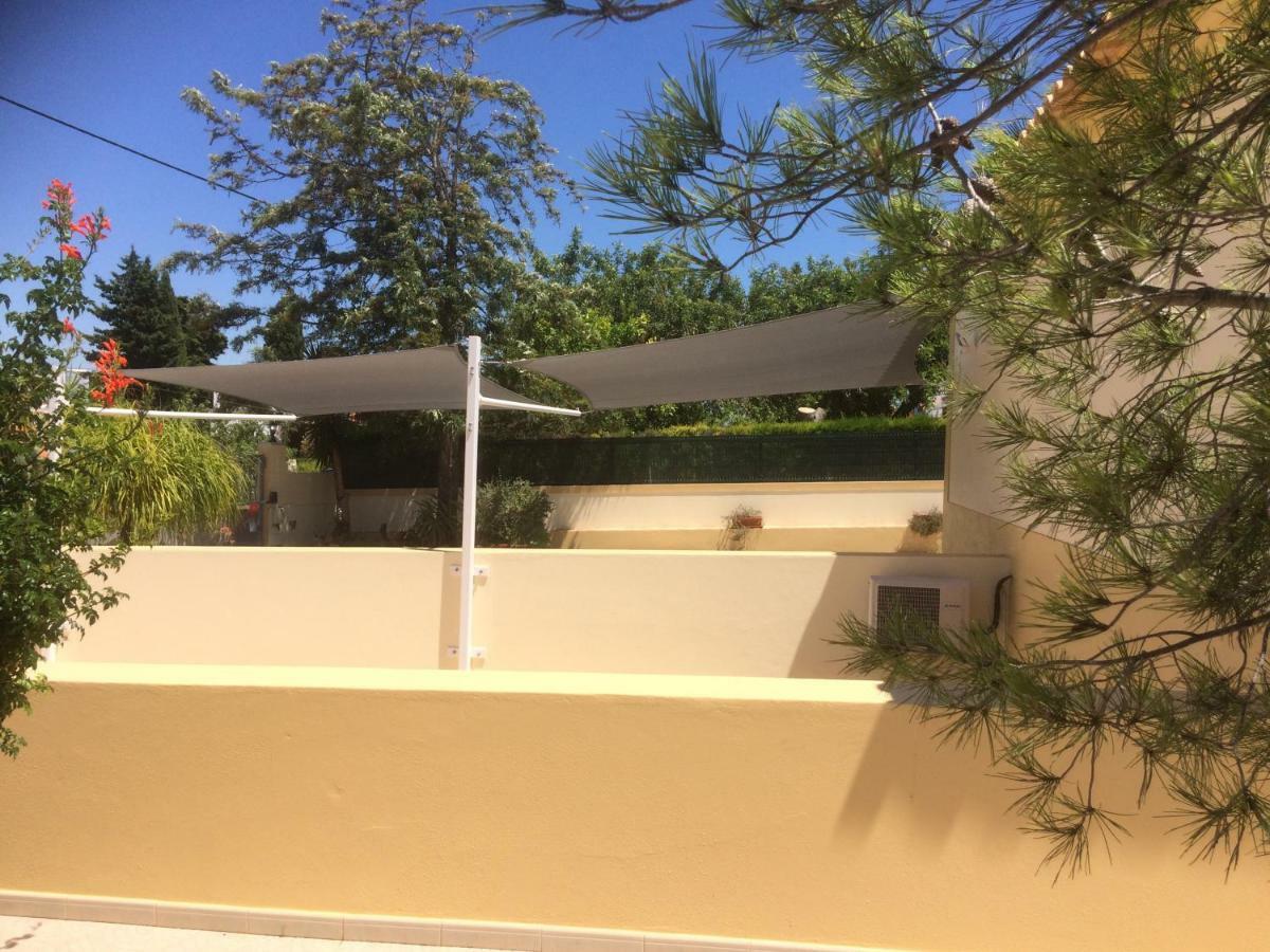 Villa Eber: Poolside Apartments Near Old Town Albufeira Exterior photo