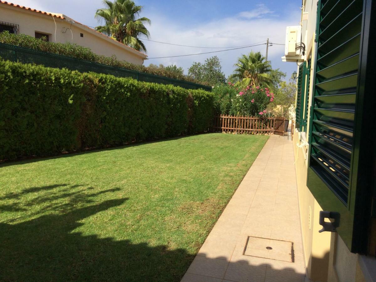 Villa Eber: Poolside Apartments Near Old Town Albufeira Exterior photo